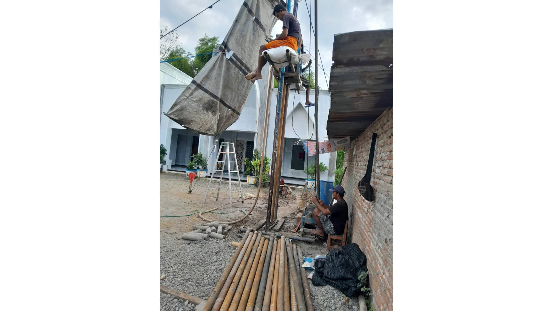 kedalaman 21 m (1)